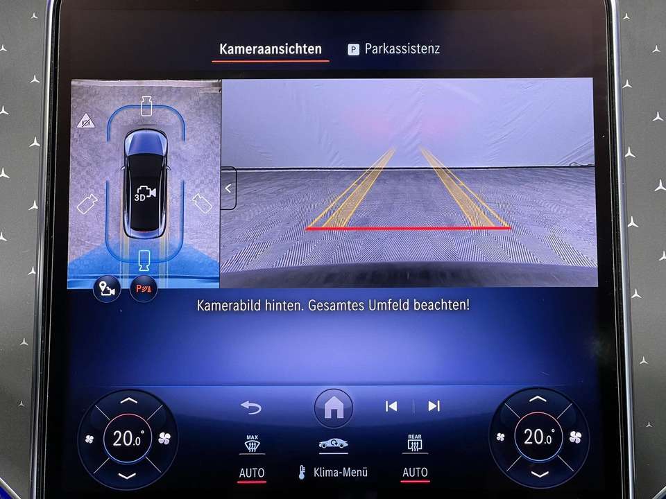 Mercedes-Benz EQE 300 - Imagem 9