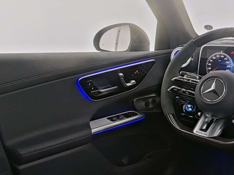 Mercedes-Benz GLC 63 AMG - Imagem 9