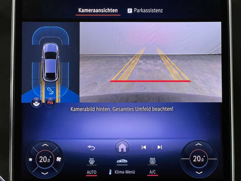 Mercedes-Benz EQE SUV - Imagem 9