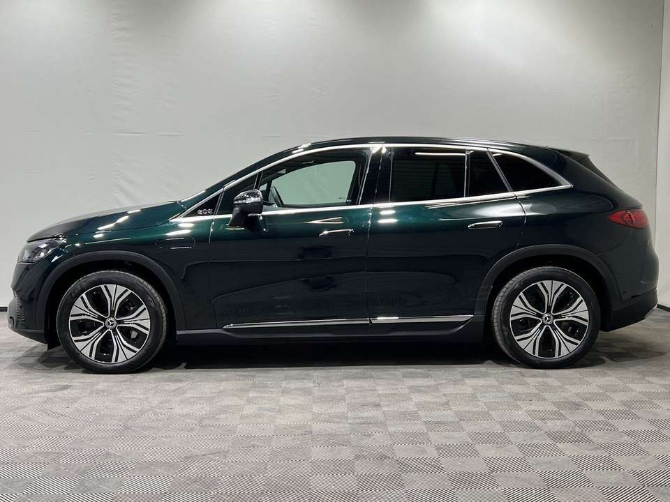 Mercedes-Benz EQE SUV - Imagem 14