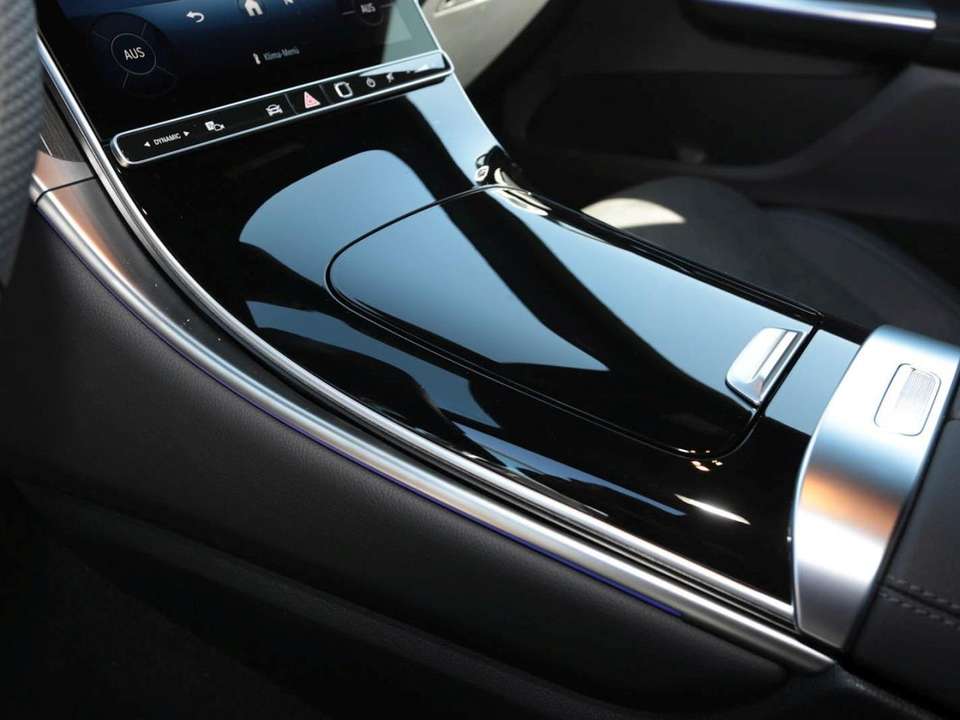 Mercedes-Benz GLC 300 - Imagem 15