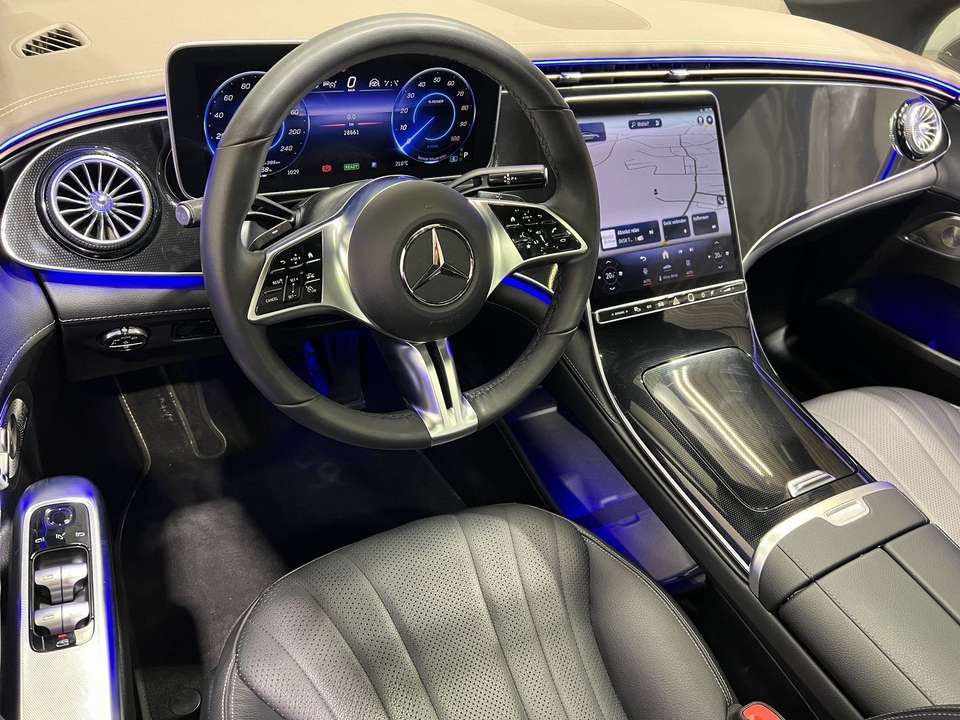 Mercedes-Benz EQE 350 - Imagem 5
