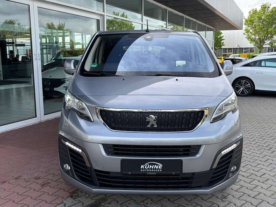 Peugeot Traveller - Imagem 2