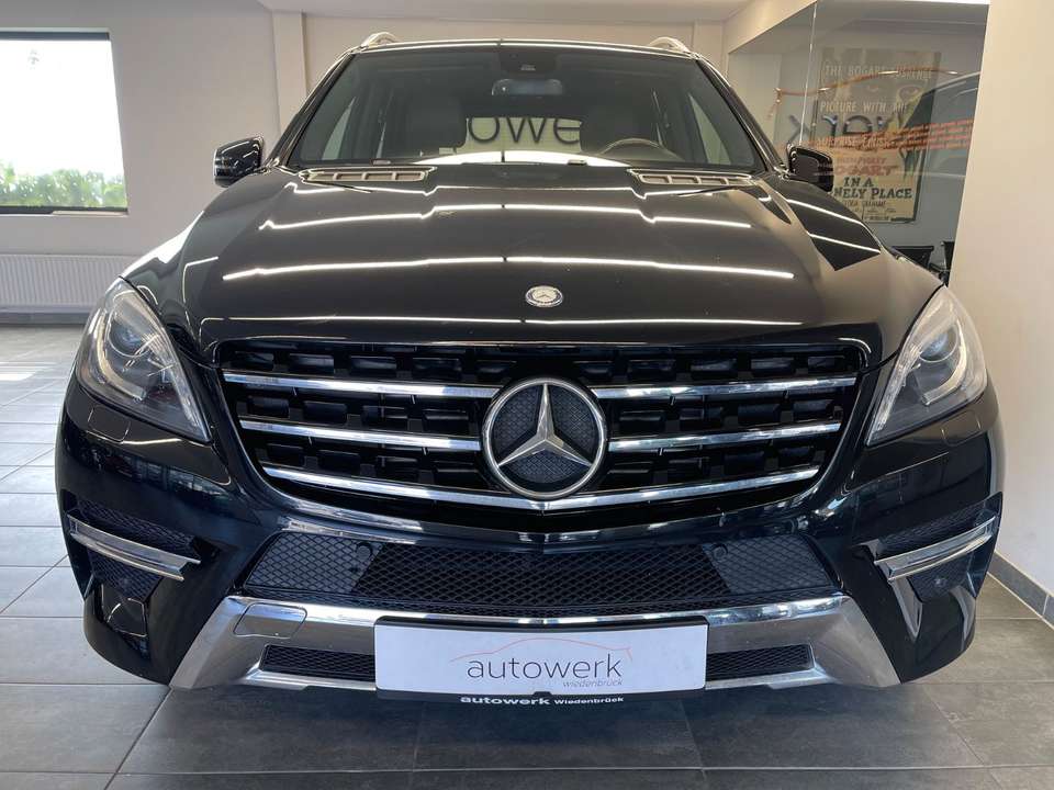 Mercedes-Benz ML 350 - Imagem 2
