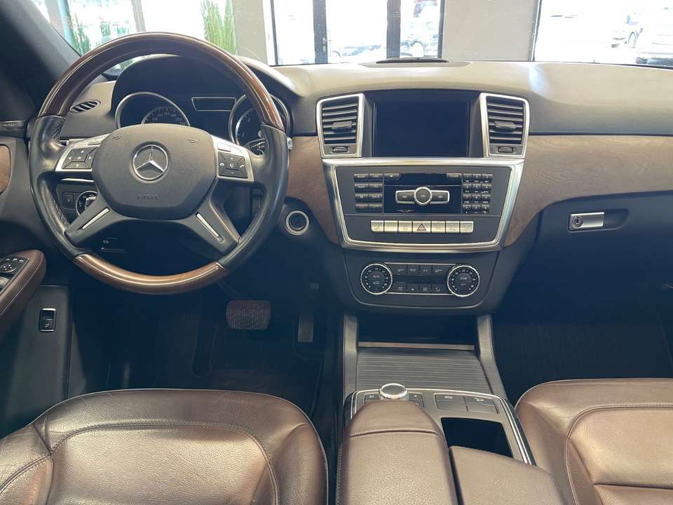 Mercedes-Benz ML 350 - Imagem 15