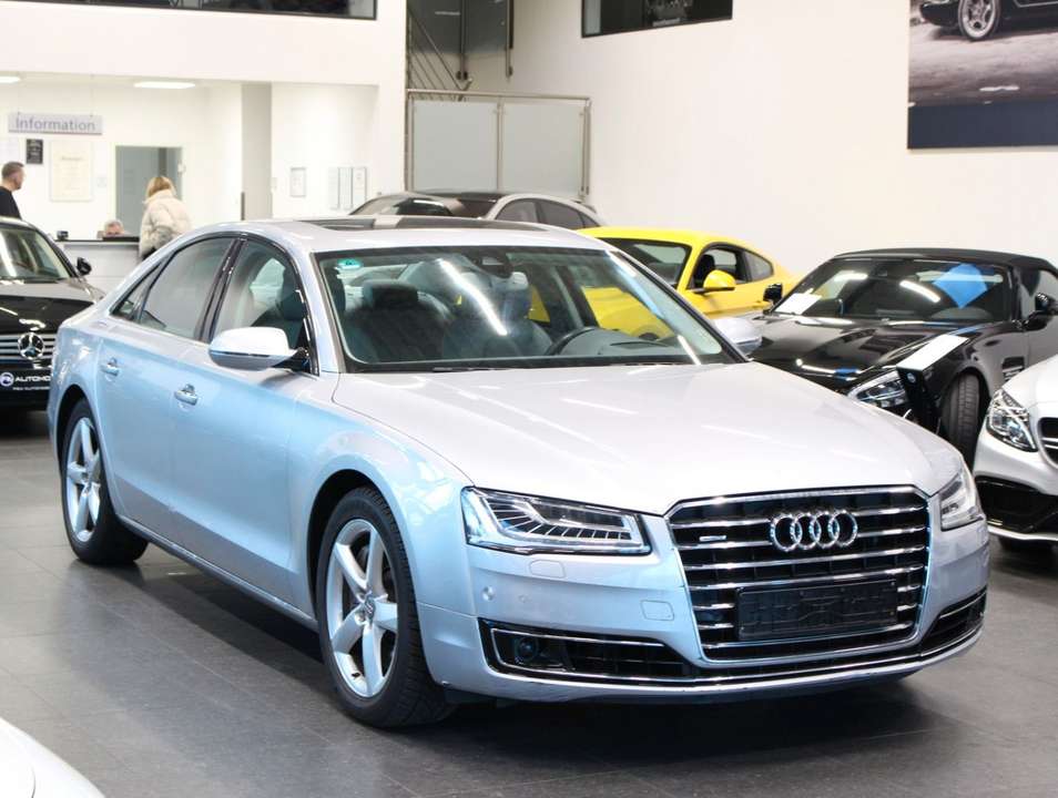 Audi A8 - Imagem 2