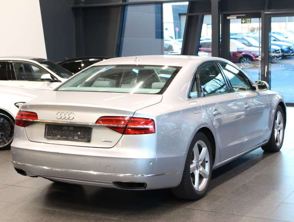 Audi A8 - Imagem 5