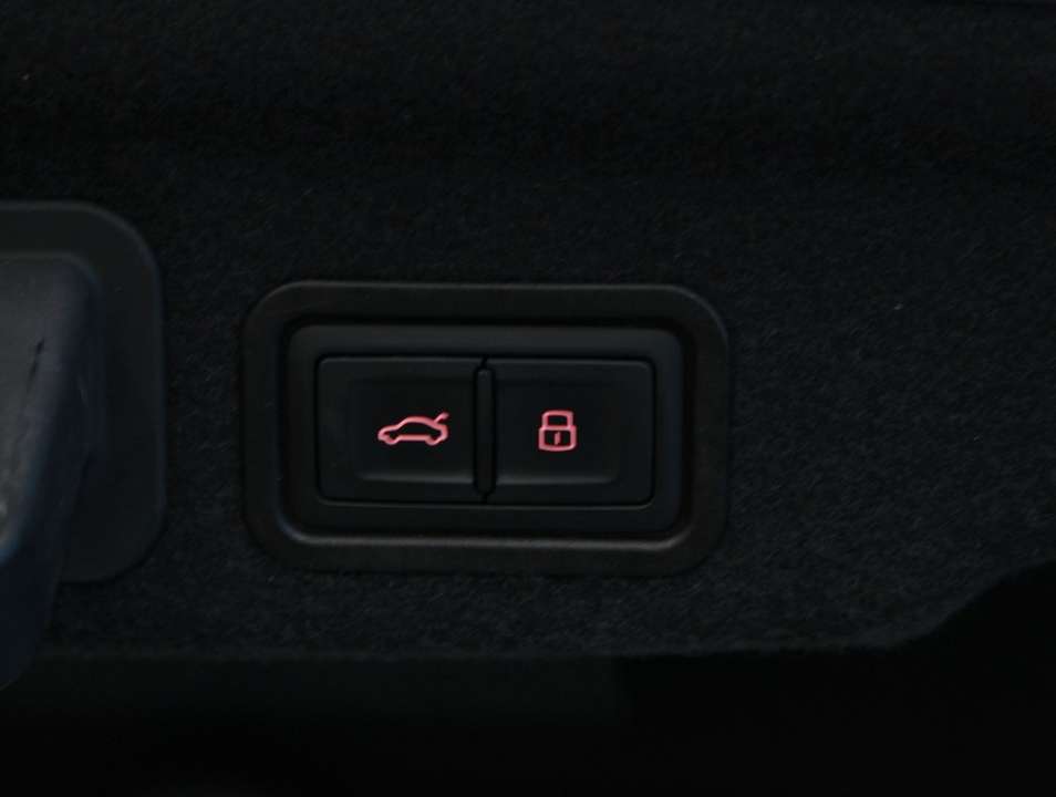 Audi A8 - Imagem 8