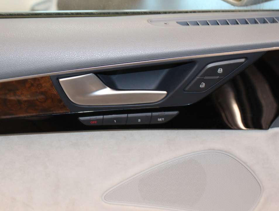 Audi A8 - Imagem 16