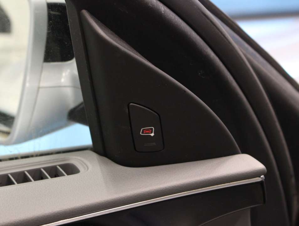 Audi A8 - Imagem 17