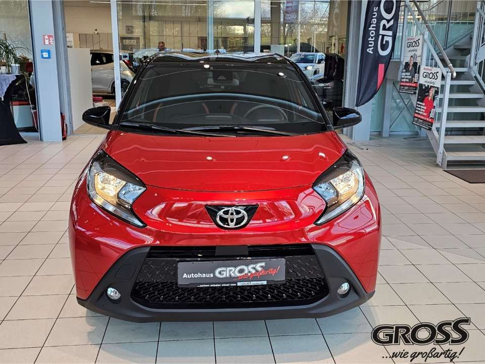 Toyota Aygo X - Imagem 2