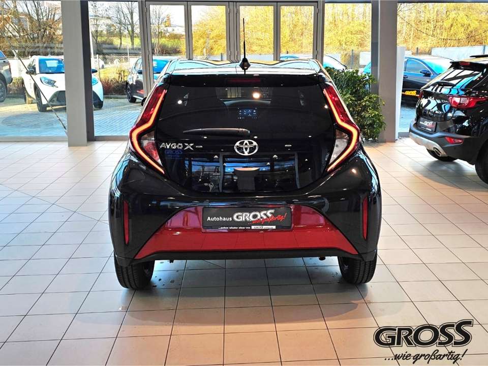 Toyota Aygo X - Imagem 6