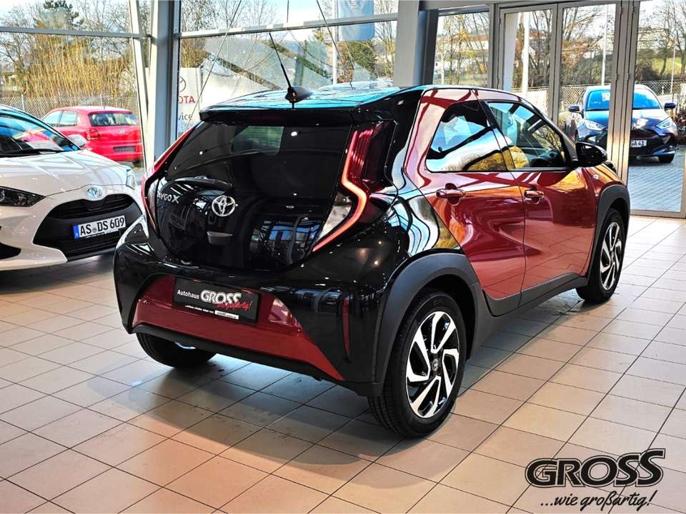 Toyota Aygo X - Imagem 7