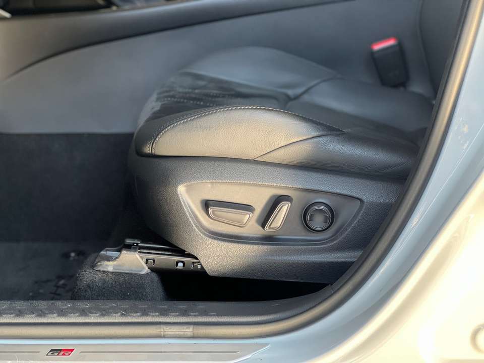 Toyota C-HR - Imagem 12