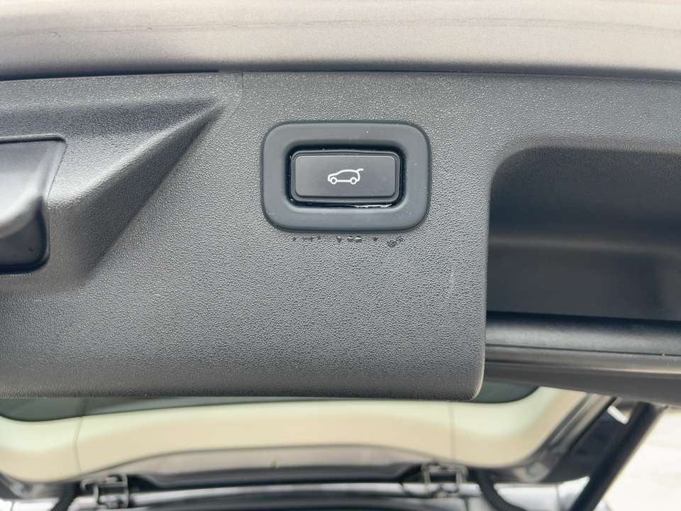 Land Rover Discovery Sport - Imagem 14