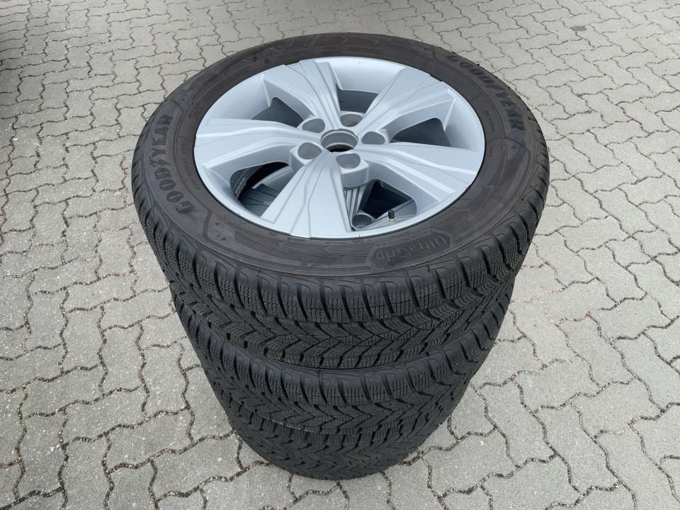 Toyota Corolla Cross - Imagem 13
