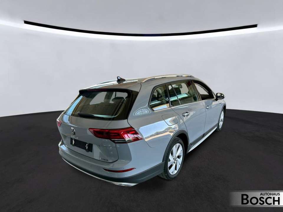 Volkswagen Golf Variant - Imagem 5