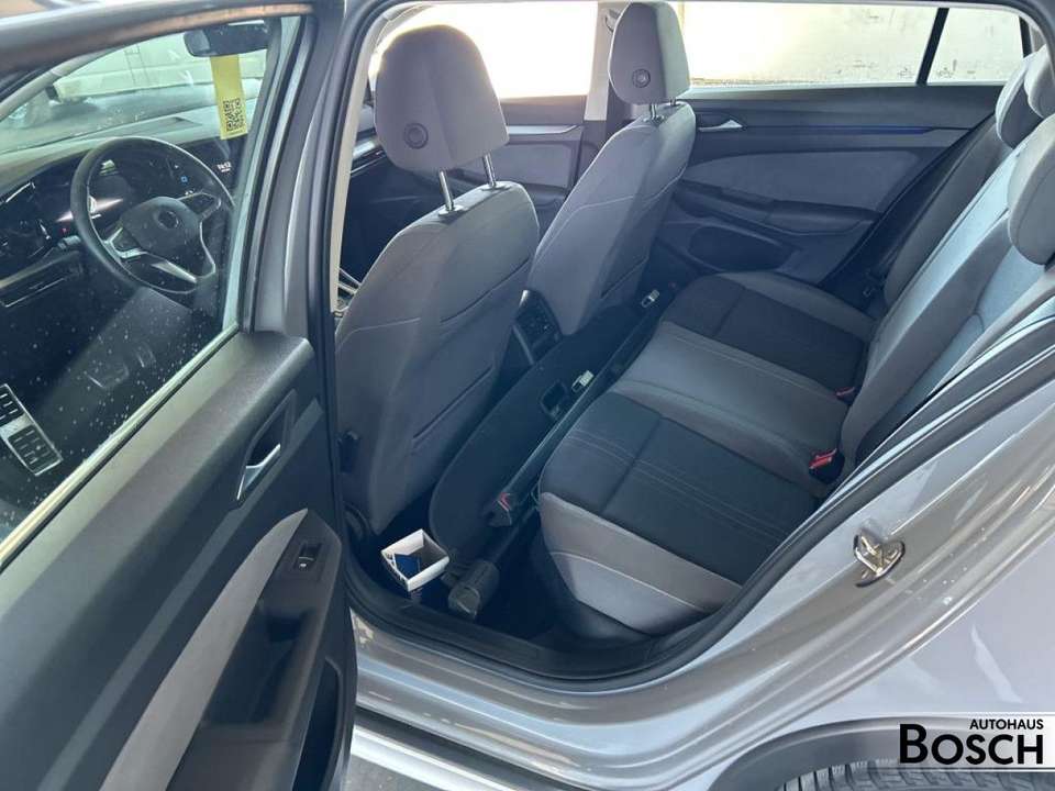 Volkswagen Golf Variant - Imagem 9