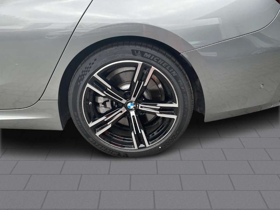 BMW 330 - Imagem 6