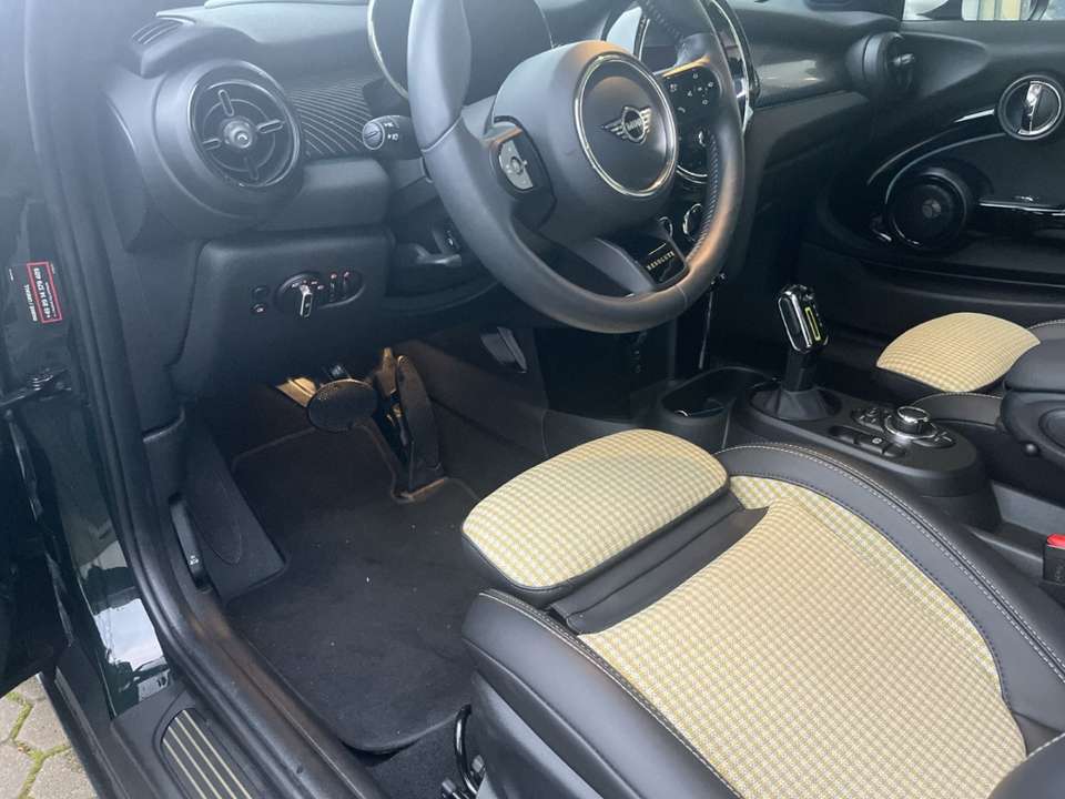 MINI Cooper SE - Imagem 11