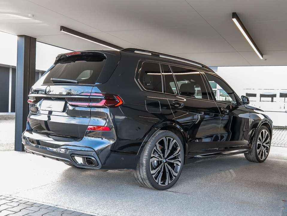 BMW X7 - Imagem 2
