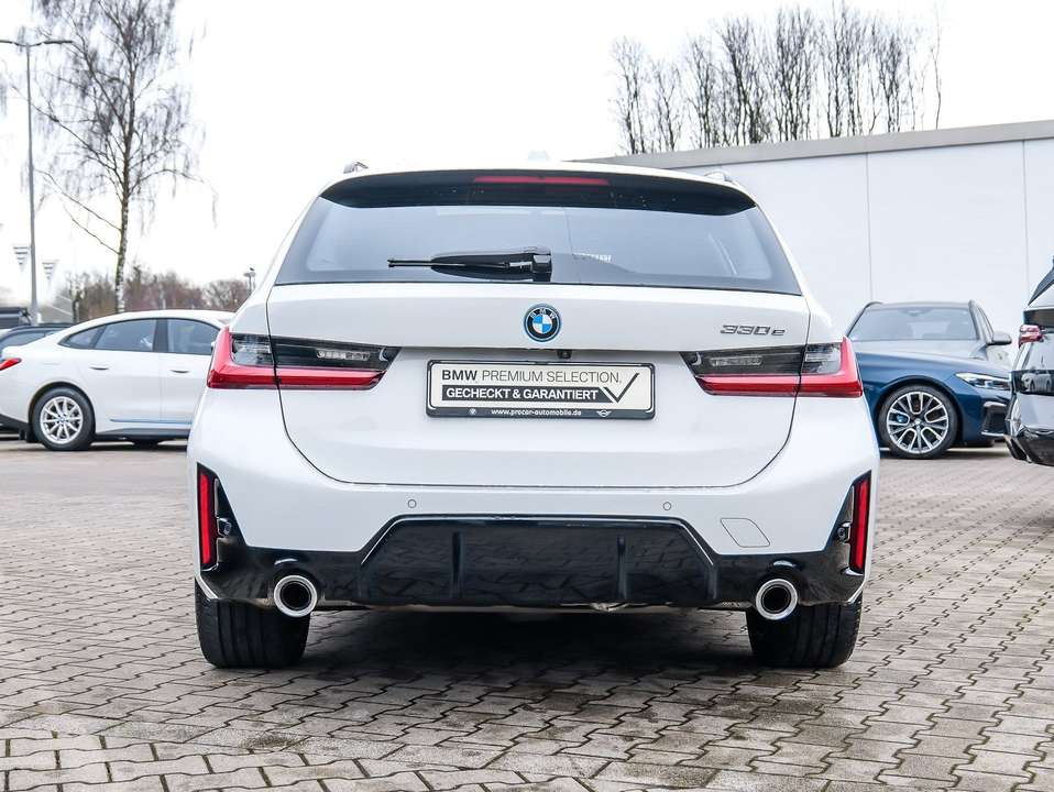 BMW 330 - Imagem 6