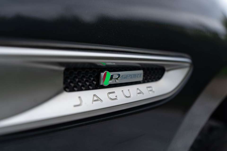 Jaguar F-Pace - Imagem 5