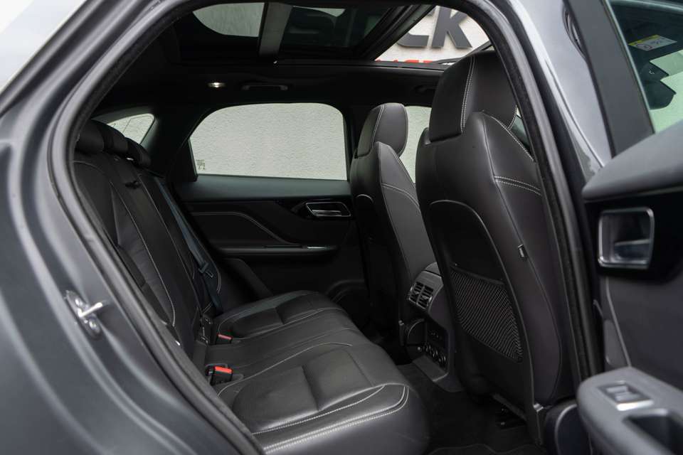 Jaguar F-Pace - Imagem 7