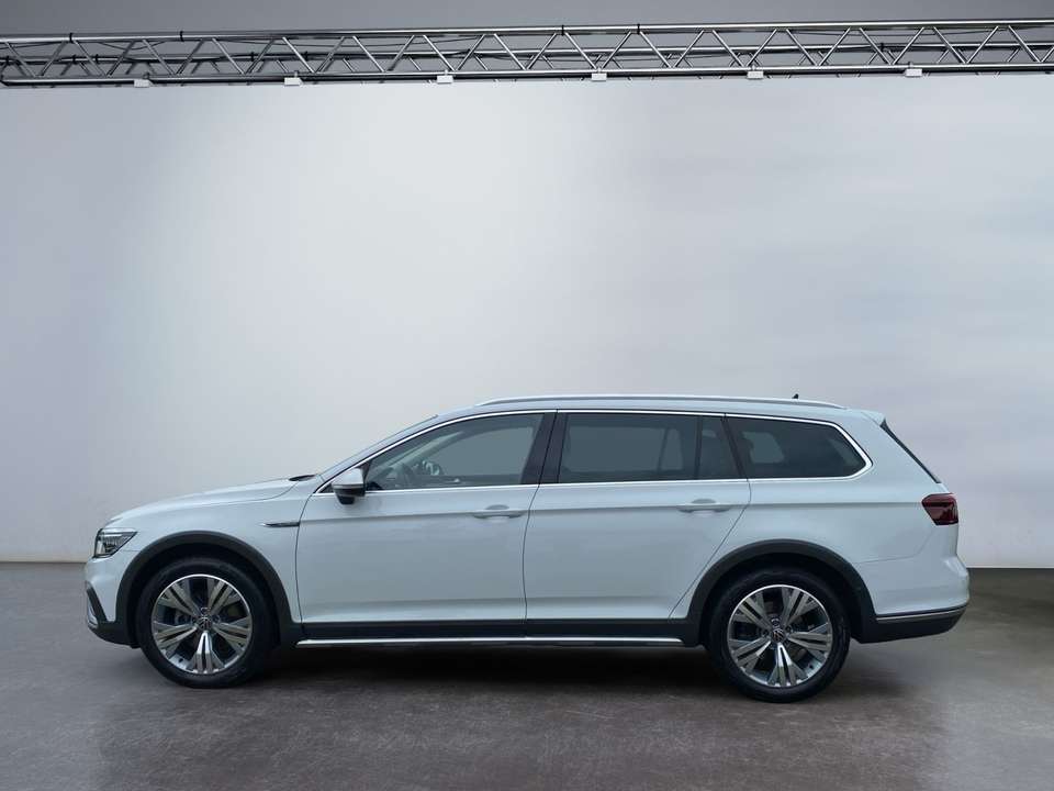 Volkswagen Passat Alltrack - Imagem 3