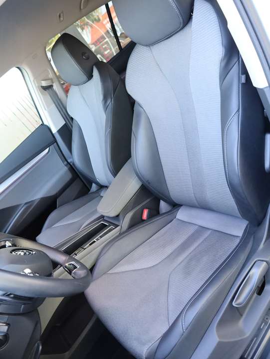 Skoda Enyaq - Imagem 9