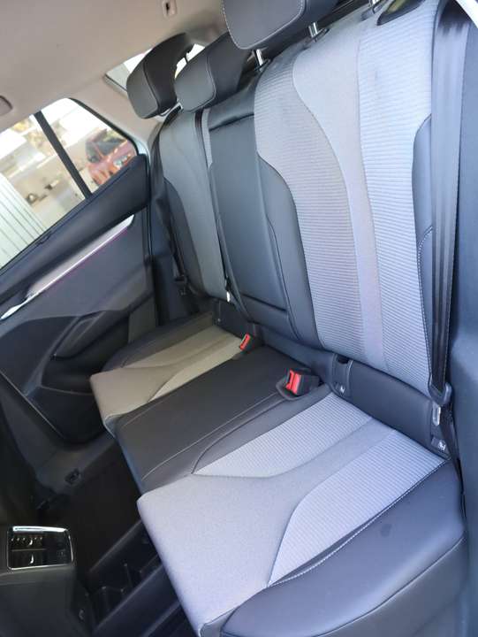 Skoda Enyaq - Imagem 10