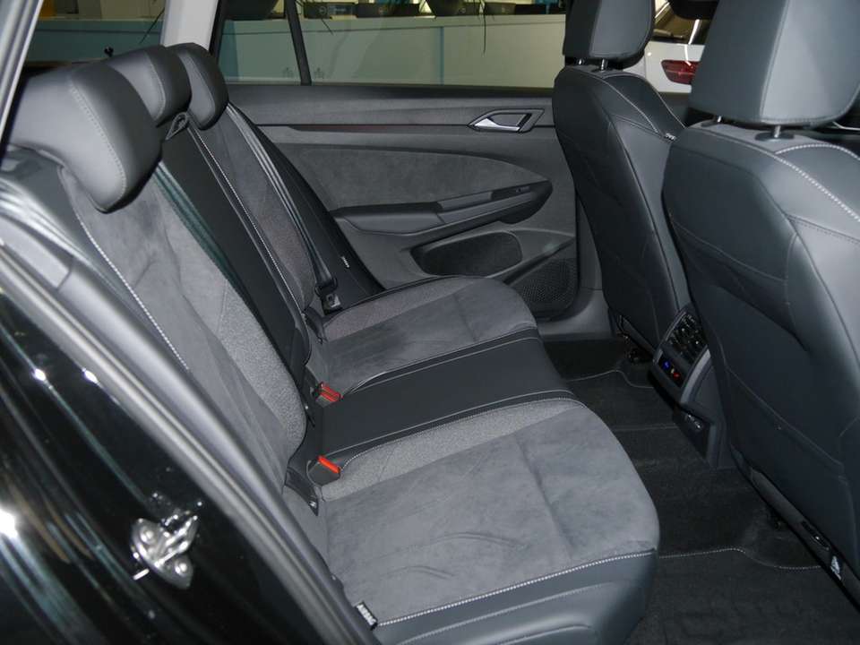 Volkswagen Golf Variant - Imagem 7