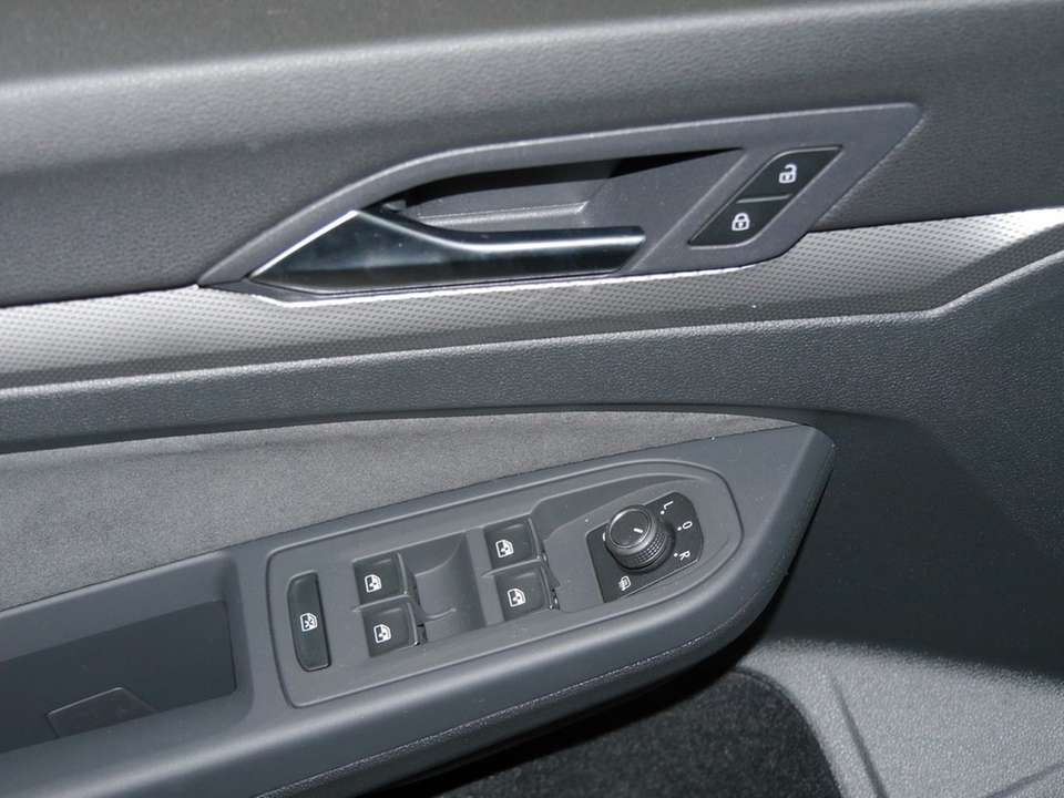 Volkswagen Golf Variant - Imagem 11