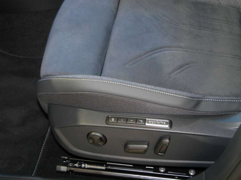Volkswagen Golf Variant - Imagem 12