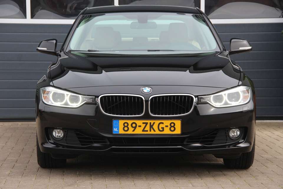 BMW 320 - Imagem 6