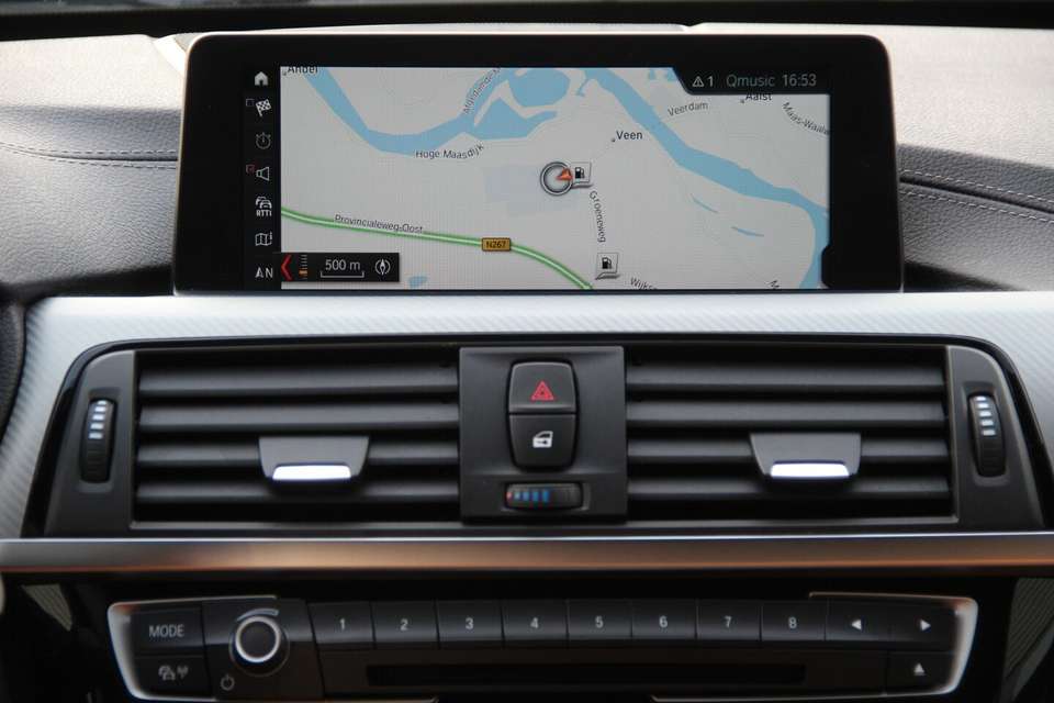 BMW 318 - Imagem 13