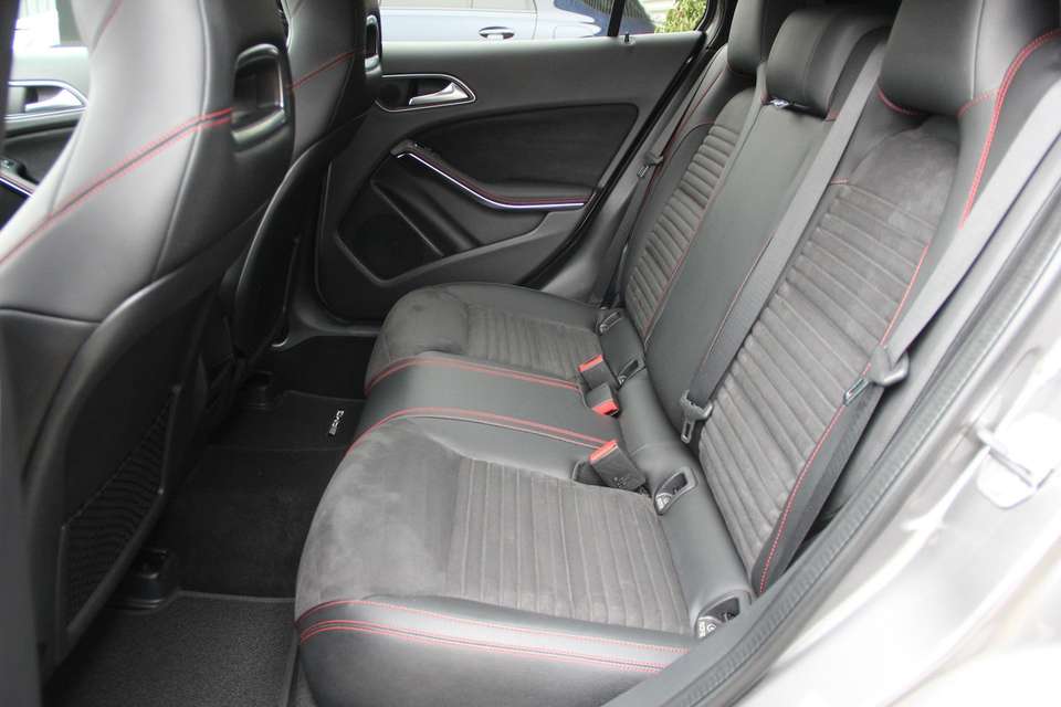 Mercedes-Benz GLA 200 - Imagem 11