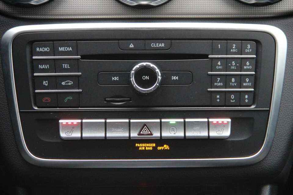 Mercedes-Benz GLA 200 - Imagem 15