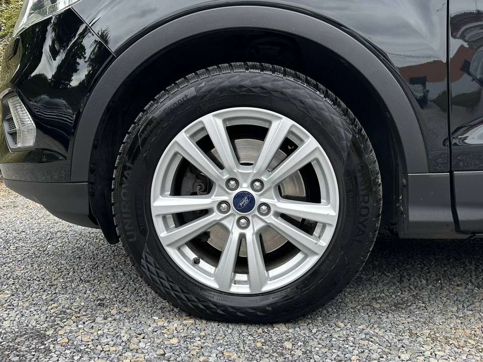 Ford Kuga - Imagem 6