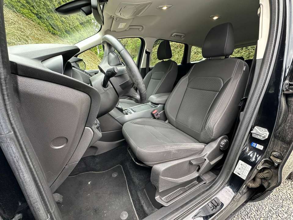 Ford Kuga - Imagem 8