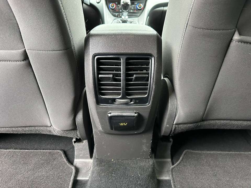 Ford Kuga - Imagem 10