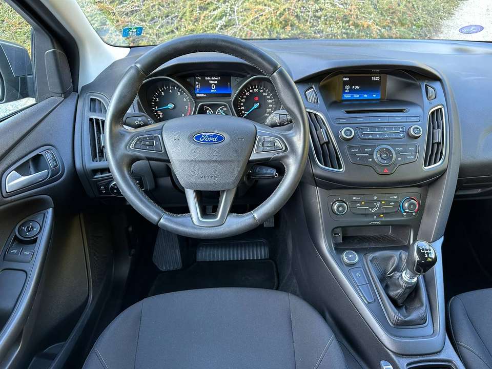 Ford Focus - Imagem 10