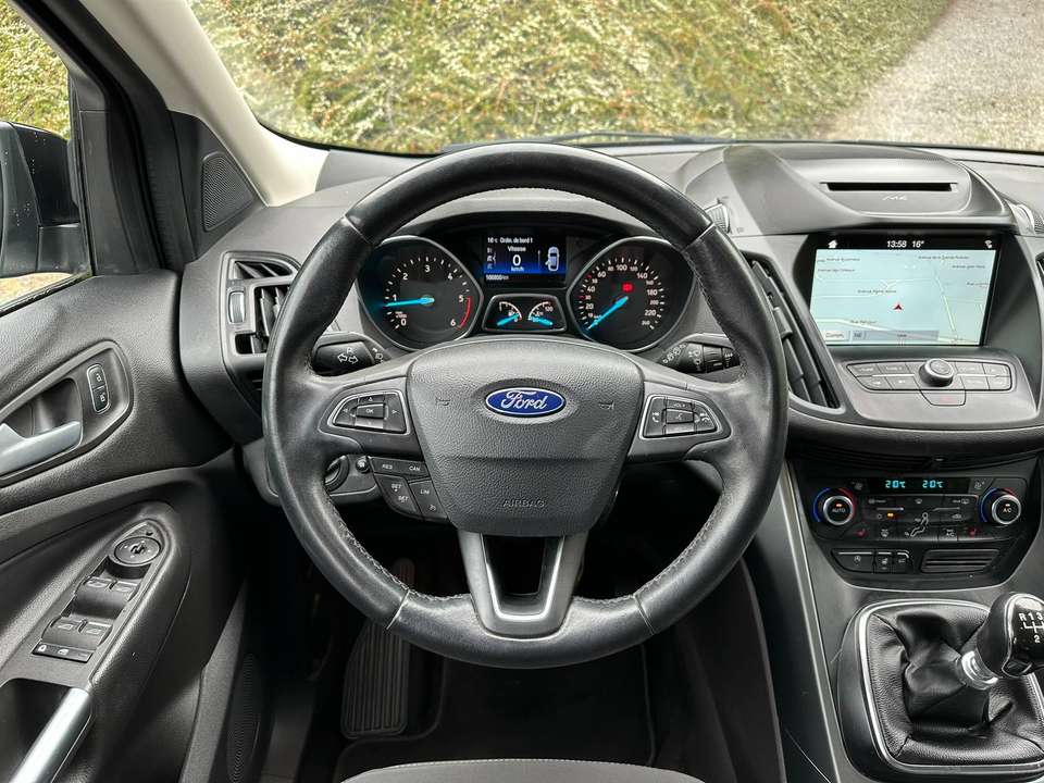 Ford Kuga - Imagem 14