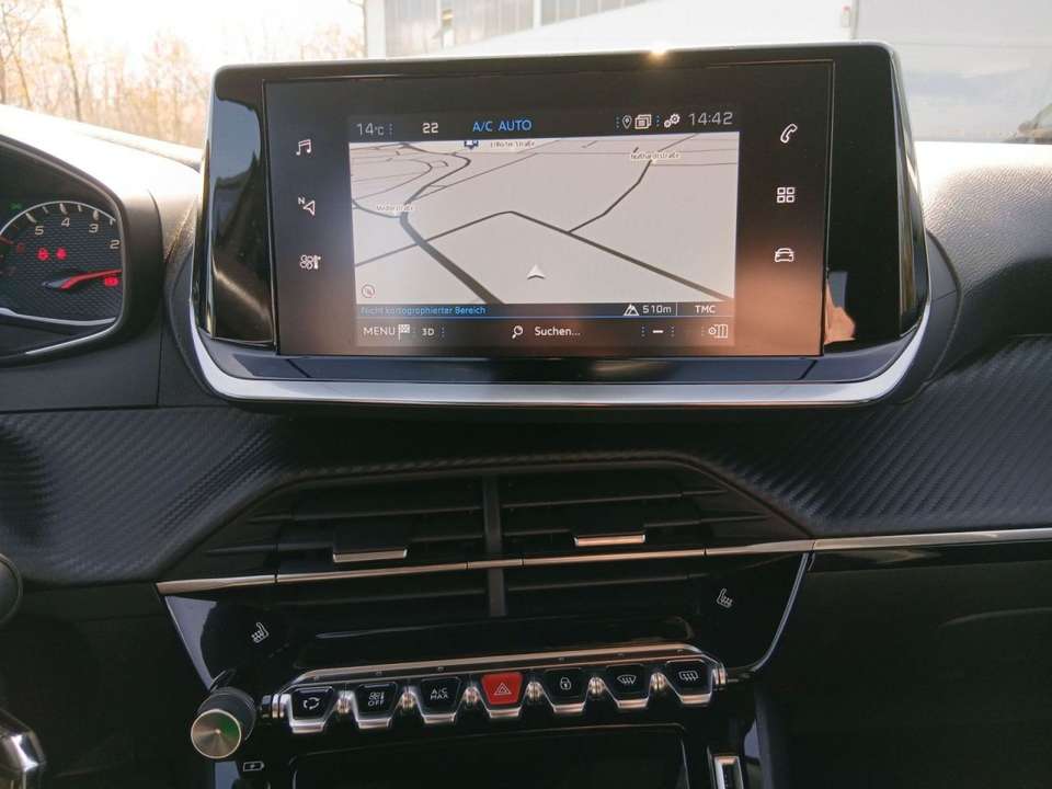 Peugeot 2008 - Imagem 11