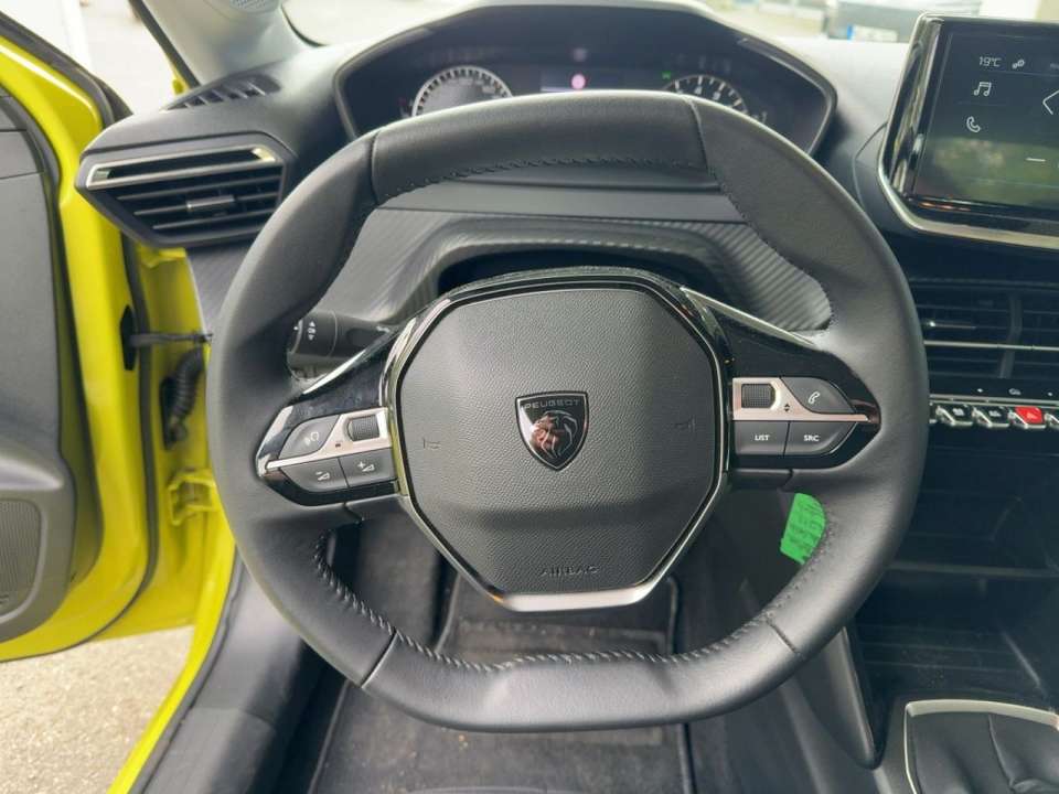 Peugeot 208 - Imagem 12