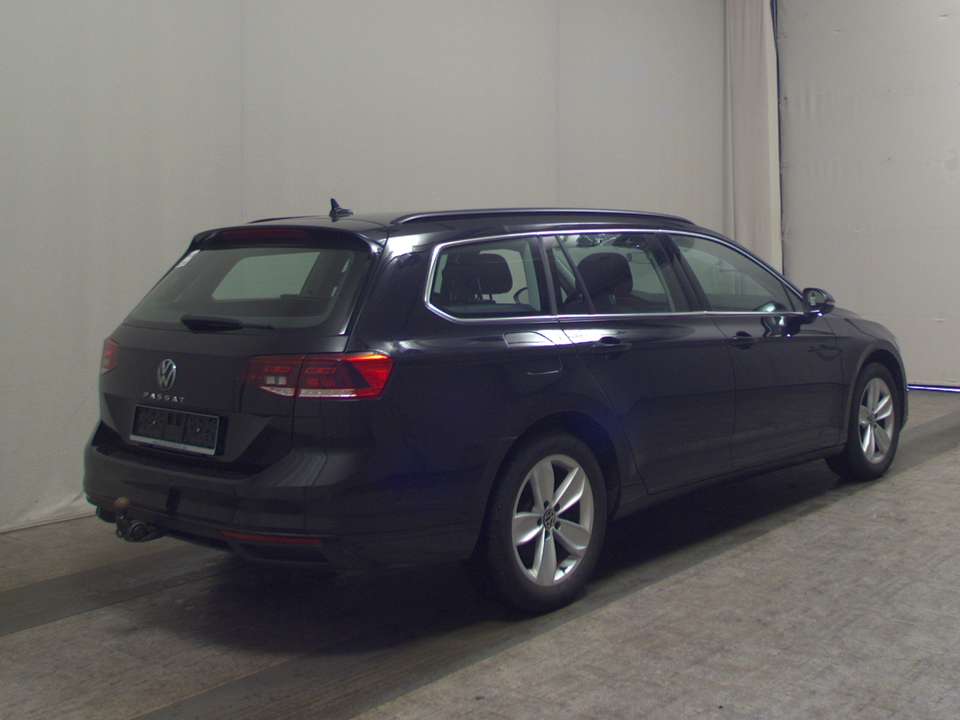 Volkswagen Passat - Imagem 4