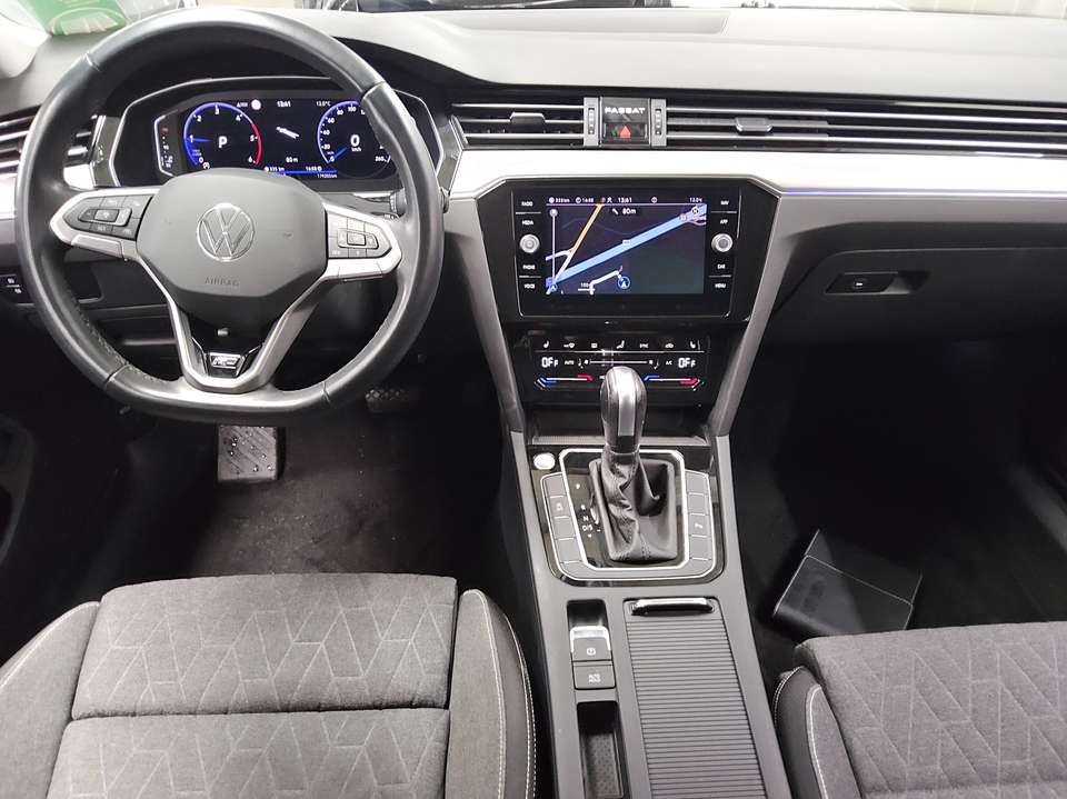 Volkswagen Passat - Imagem 5