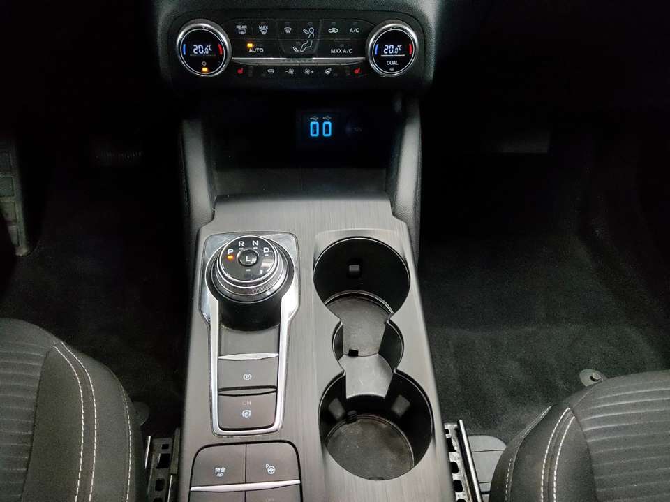 Ford Kuga - Imagem 6