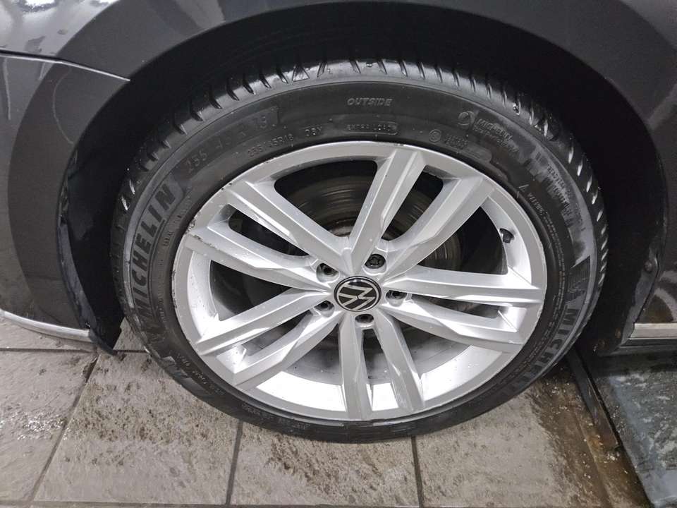 Volkswagen Passat - Imagem 11