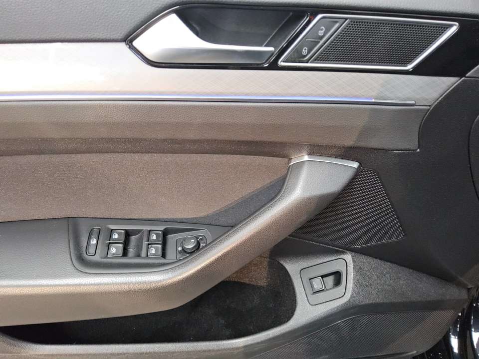 Volkswagen Passat - Imagem 10